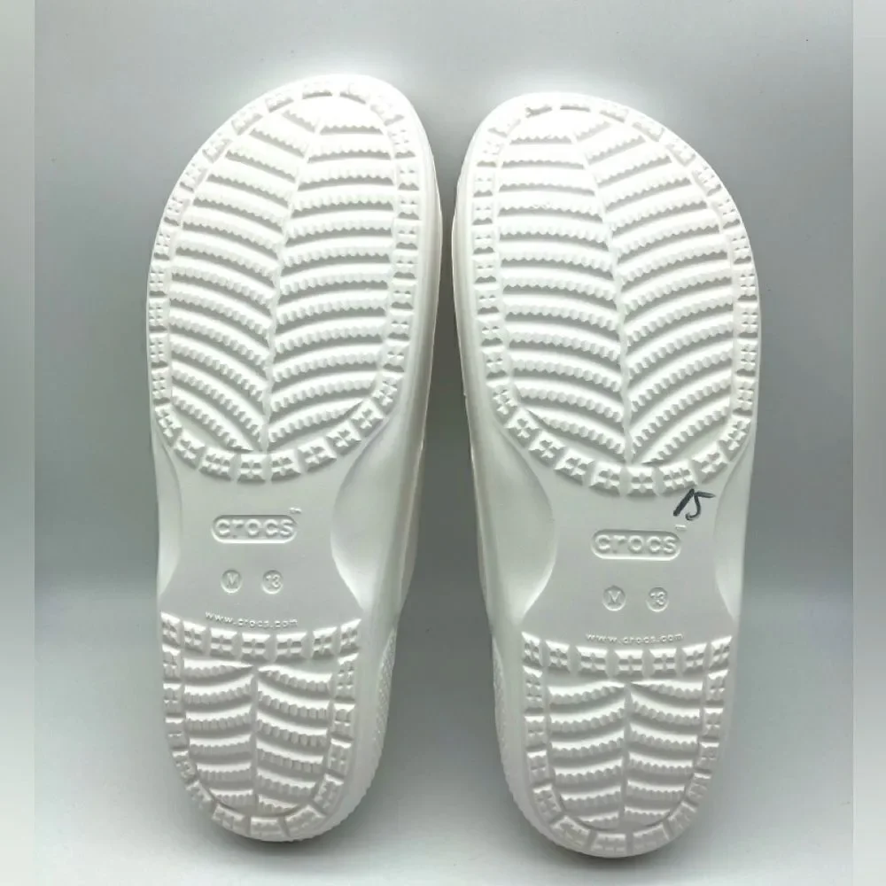 NWT Crocs Classic Unisex White Sandals Size 13/310